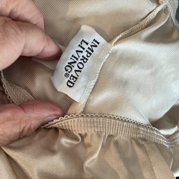 Two Capri-Style Slips - Picture 2 of 4